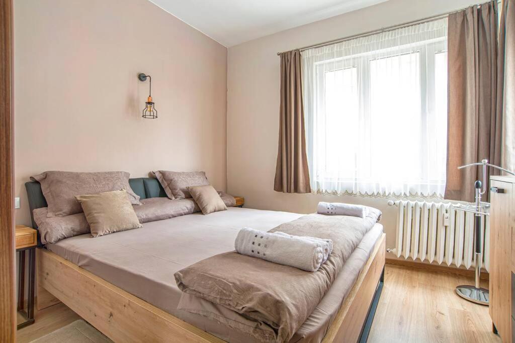 Elegant & Stylish 2 Bedroom Top Central Apartment Sofia Esterno foto